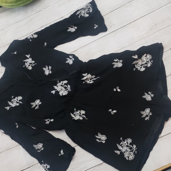 Unknown Black-and-white romper Size small - Picture 2 of 5